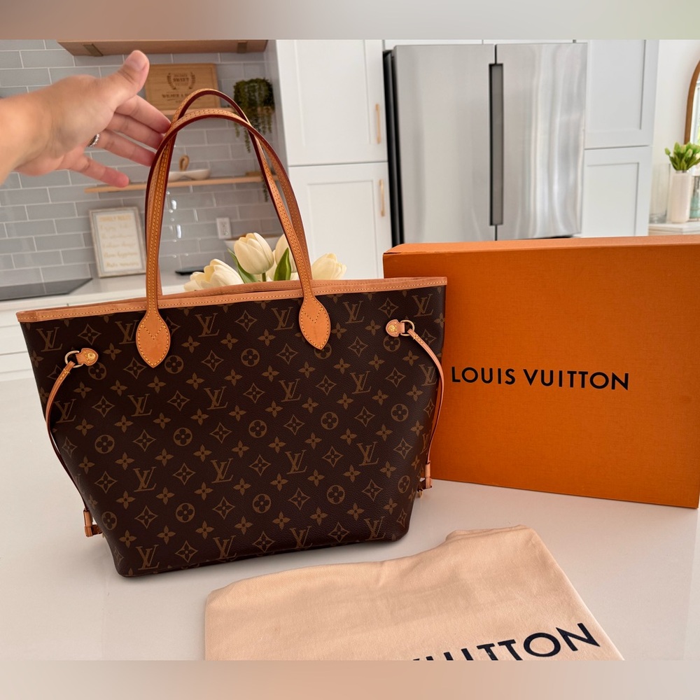 Louis Vuitton Neverfull MM Monogram